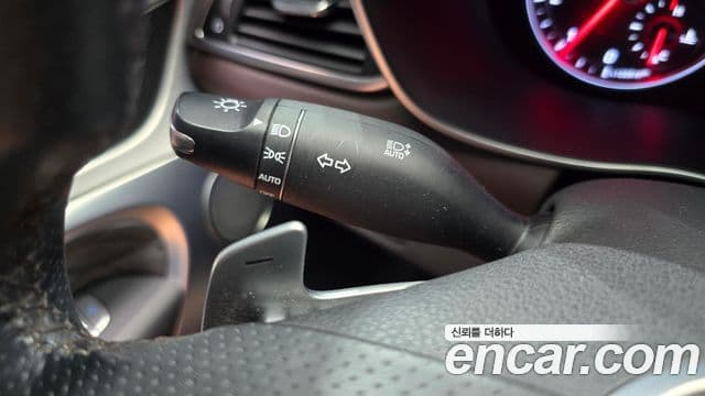 Genesis G70 2018 — Photo 20/30