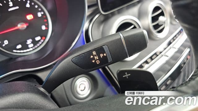 Mercedes-Benz C-Class 2019 — ფოტო 9/20
