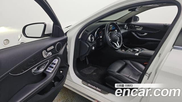 Mercedes-Benz C-Class 2019 — ფოტო 10/20