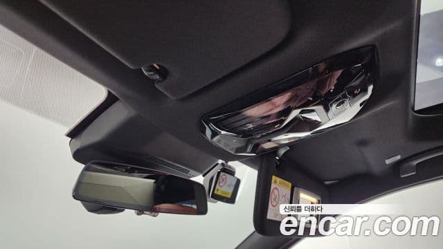 BMW 7 Series 2025 — Photo 35/39