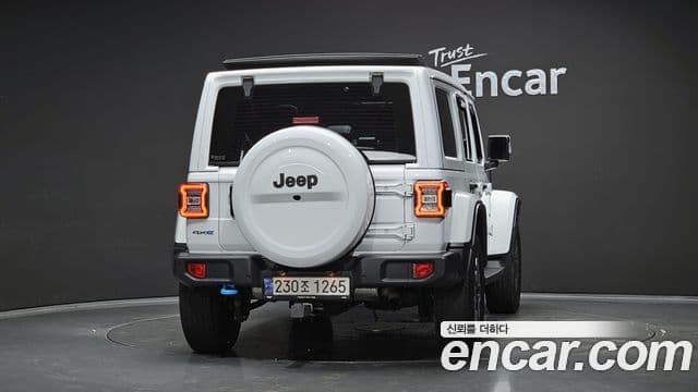 Jeep Wrangler 2022 — Photo 16/29