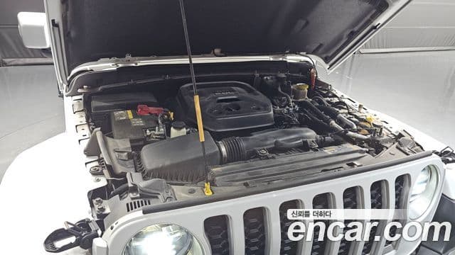 Jeep Wrangler 2022 — Photo 3/29