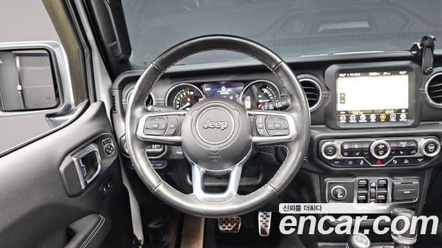 Jeep Wrangler 2022 — Photo 13/29