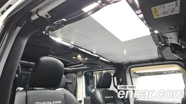 Jeep Wrangler 2022 — Photo 18/29