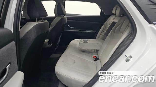 Hyundai Avante 2022 — Şəkil 12/20