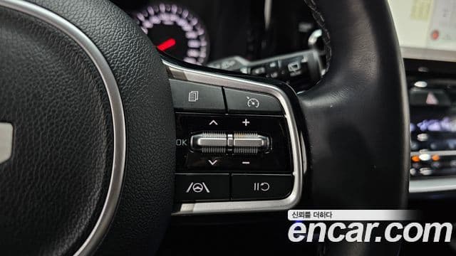Kia Sorento 2022 — ფოტო 18/20