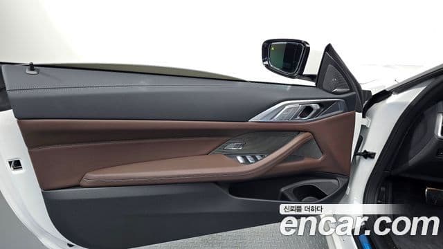 BMW 4 Series 2025 — Photo 11/30