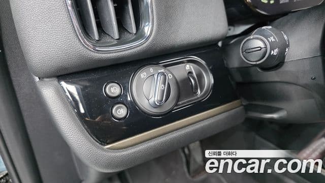 Mini Cooper Countryman 2022 — фото 14 из 20