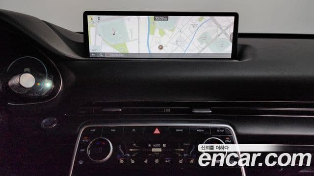 Genesis GV80 2020 — ფოტო 13/20
