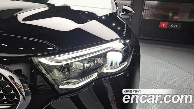 Mercedes-Benz E-Class 2025 — Photo 14/32
