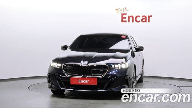 BMW i5 2023 — Photo 19/36
