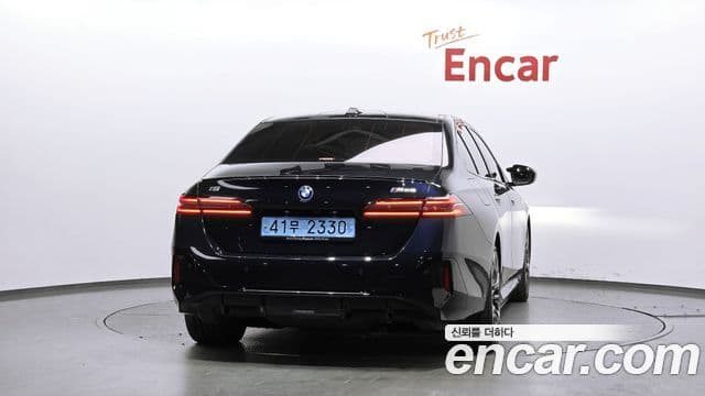 BMW i5 2023 — Photo 20/36