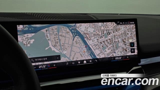 BMW i5 2023 — Photo 16/36
