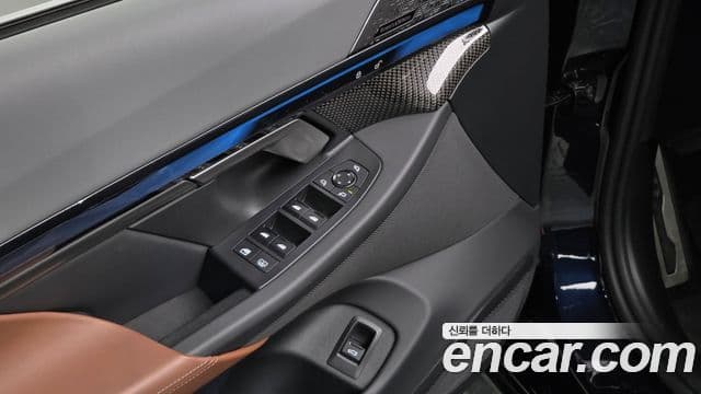 BMW i5 2023 — Photo 14/36