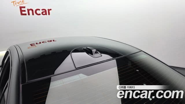 BMW i5 2023 — Photo 17/36
