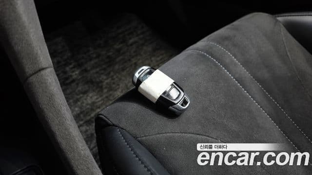 Hyundai Veloster 2020 — фото 15 из 20