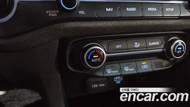 Hyundai Veloster 2020 — Photo 6/33