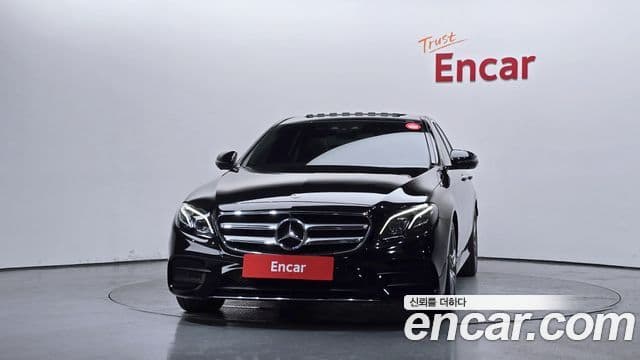Mercedes-Benz E-Class 2019 — ფოტო 3/20