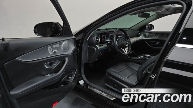 Mercedes-Benz E-Class 2019 — ფოტო 10/20