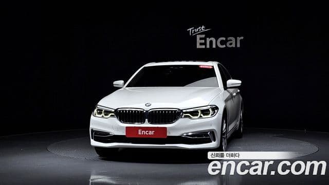 BMW 5 Series 2019 — Фото 3/20