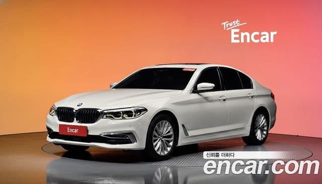 BMW 5 Series 2019 — Фото 1/20