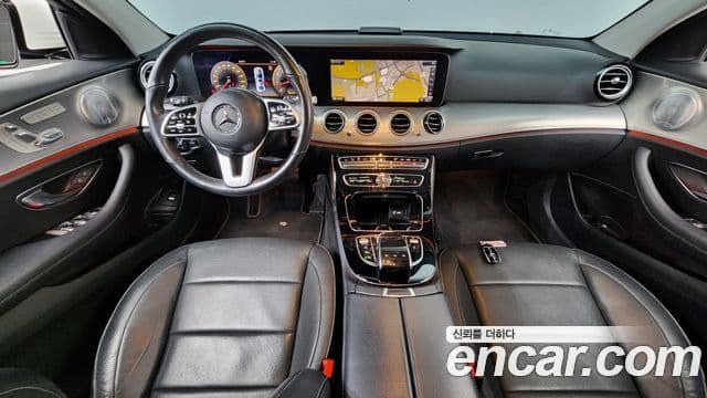 Mercedes-Benz E-Class 2019 — Фото 7/20