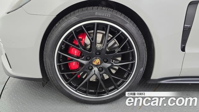 Porsche Panamera 2021 — фото 5 из 20
