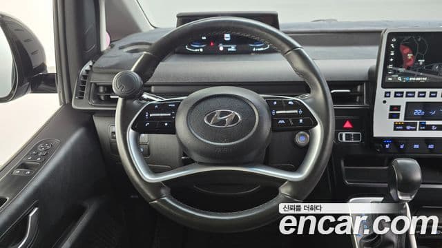 Hyundai Staria 2023 — ფოტო 12/20