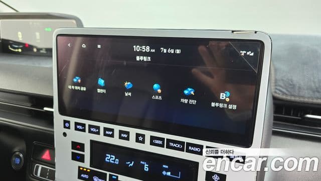 Hyundai Staria 2023 — ფოტო 18/20