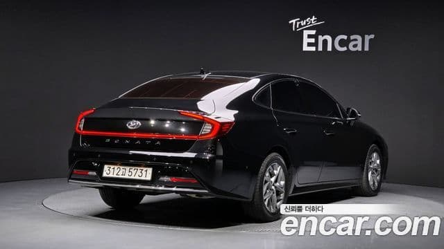 Hyundai Sonata 2022 — ფოტო 2/20
