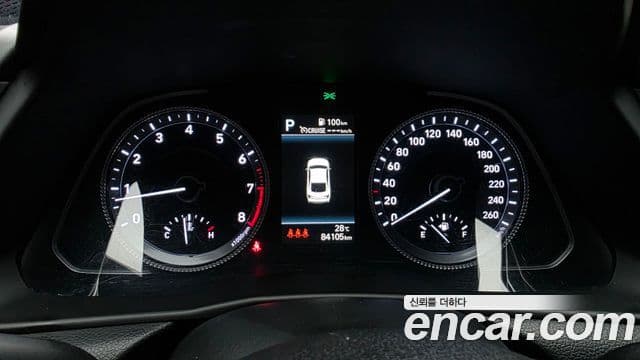 Hyundai Sonata 2022 — ფოტო 8/20