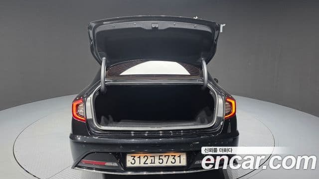 Hyundai Sonata 2022 — ფოტო 20/20