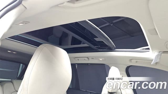 Volvo XC90 2023 — Photo 2/20