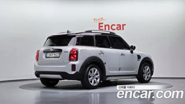 Mini Cooper Countryman 2022 — ფოტო 2/20