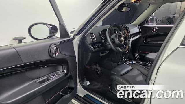 Mini Cooper Countryman 2022 — ფოტო 10/20