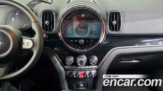 Mini Cooper Countryman 2022 — ფოტო 14/20
