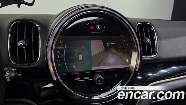 Mini Cooper Countryman 2022 — ფოტო 15/20