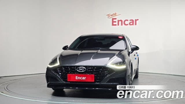 Hyundai Sonata 2021 — ფოტო 3/20