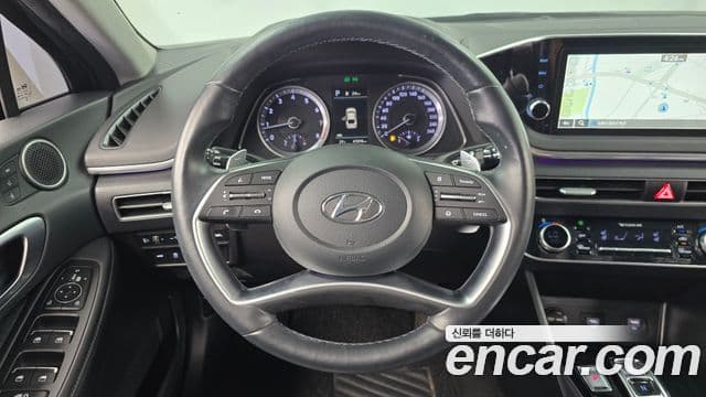 Hyundai Sonata 2021 — ფოტო 13/20