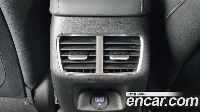 Hyundai Sonata 2021 — ფოტო 19/20