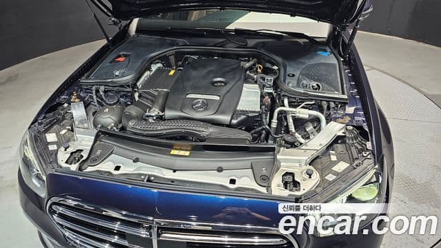 Mercedes-Benz E-Class 2022 — фото 6 из 20