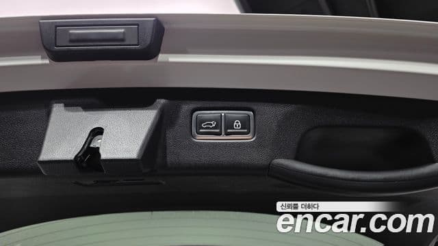 Kia Sorento 2021 — Şəkil 17/20