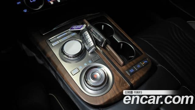 Genesis Electrified G80 2023 — Şəkil 9/20