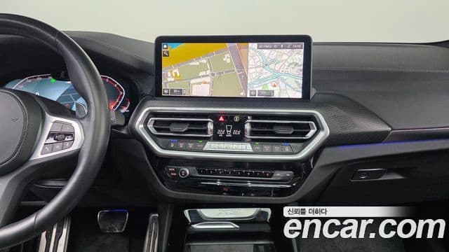 BMW X3 2022 — Photo 30/33