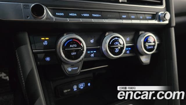 Genesis G70 2019 — ფოტო 20/31