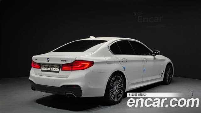 BMW 5 Series 2019 — Фото 1/20