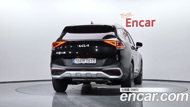 Kia Sportage 2022 — Фото 4/20