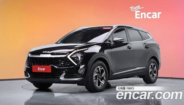 Kia Sportage 2022 — Фото 1/20