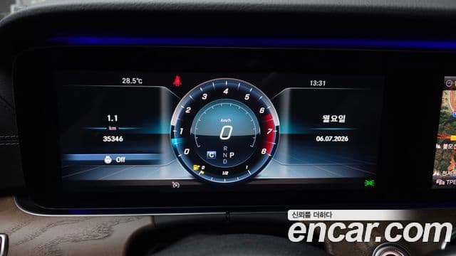 Mercedes-Benz E-Class 2019 — Şəkil 8/20