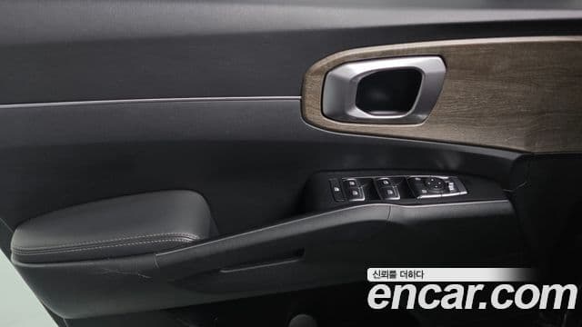 Kia Sorento 2020 — ფოტო 12/33